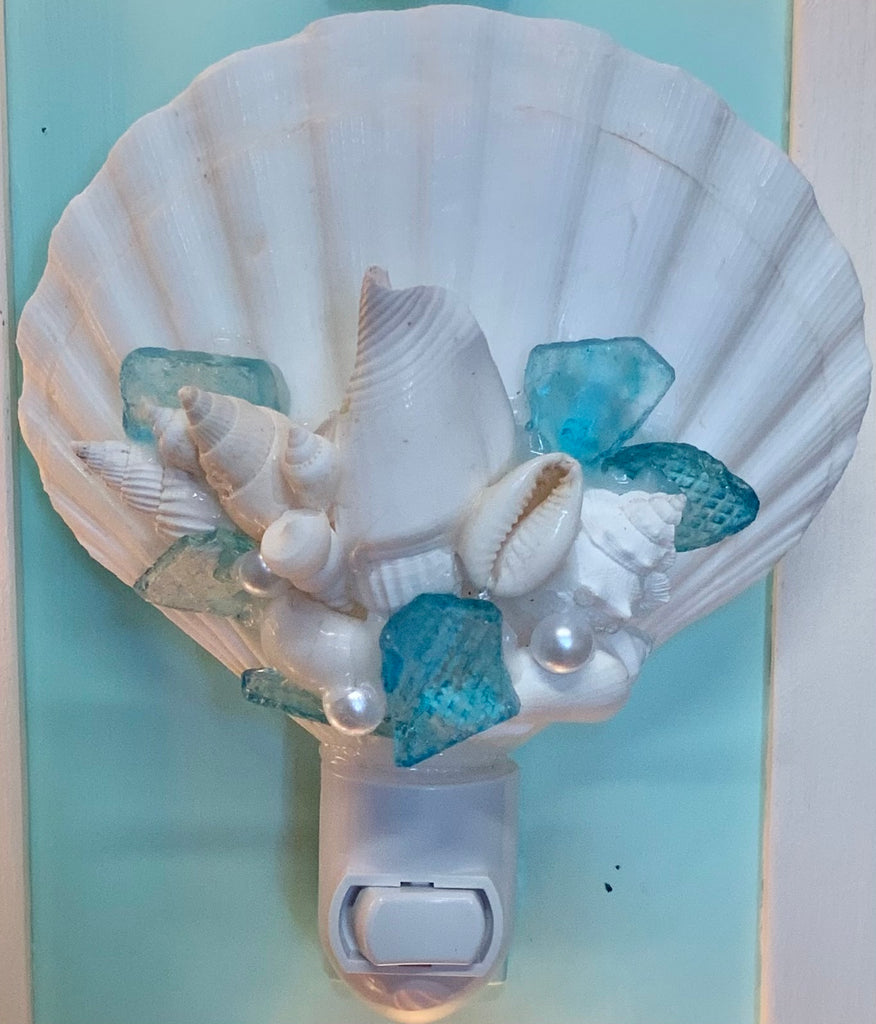 Fancy Scallop Shell Nightlight