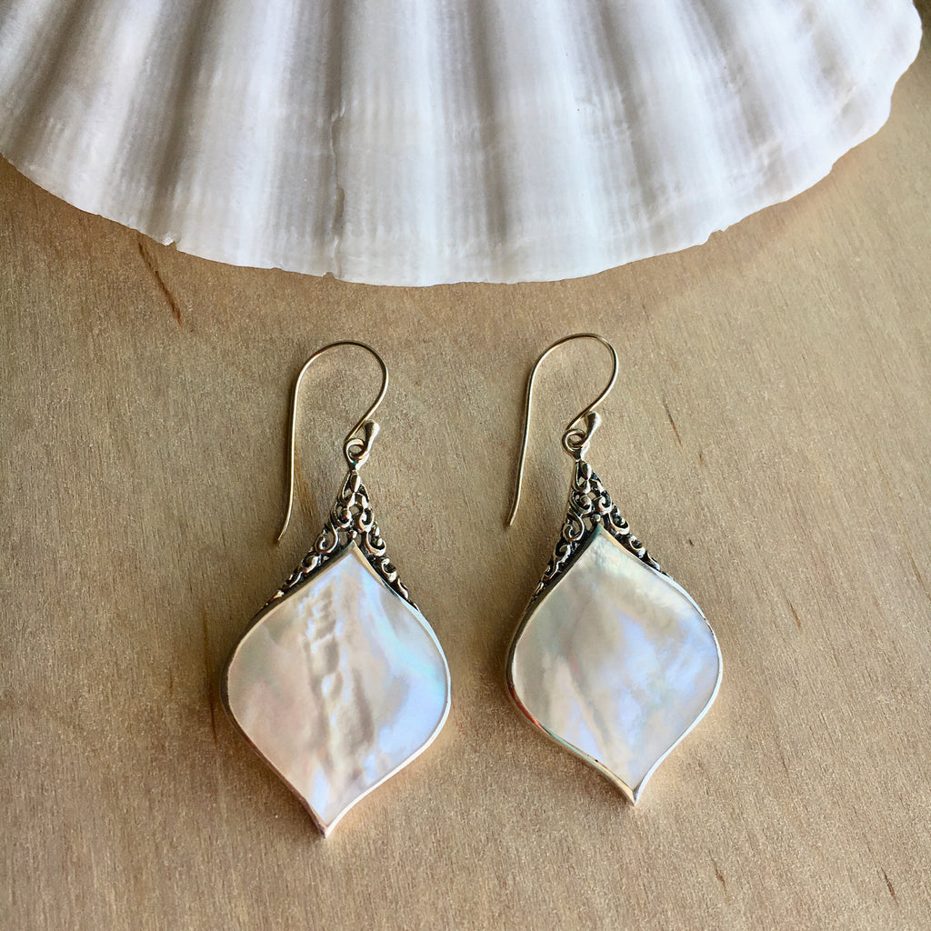 Pearl Shell Genie Earrings