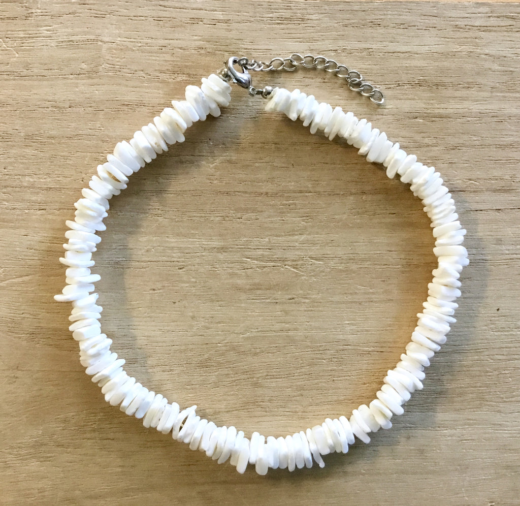 Clamshell Chip Necklace