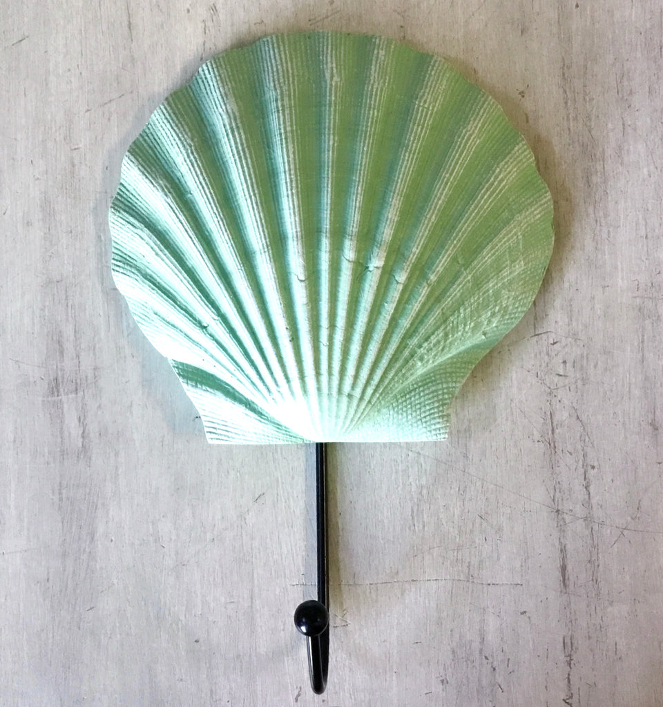 Sea Foam Scallop Shell Hook