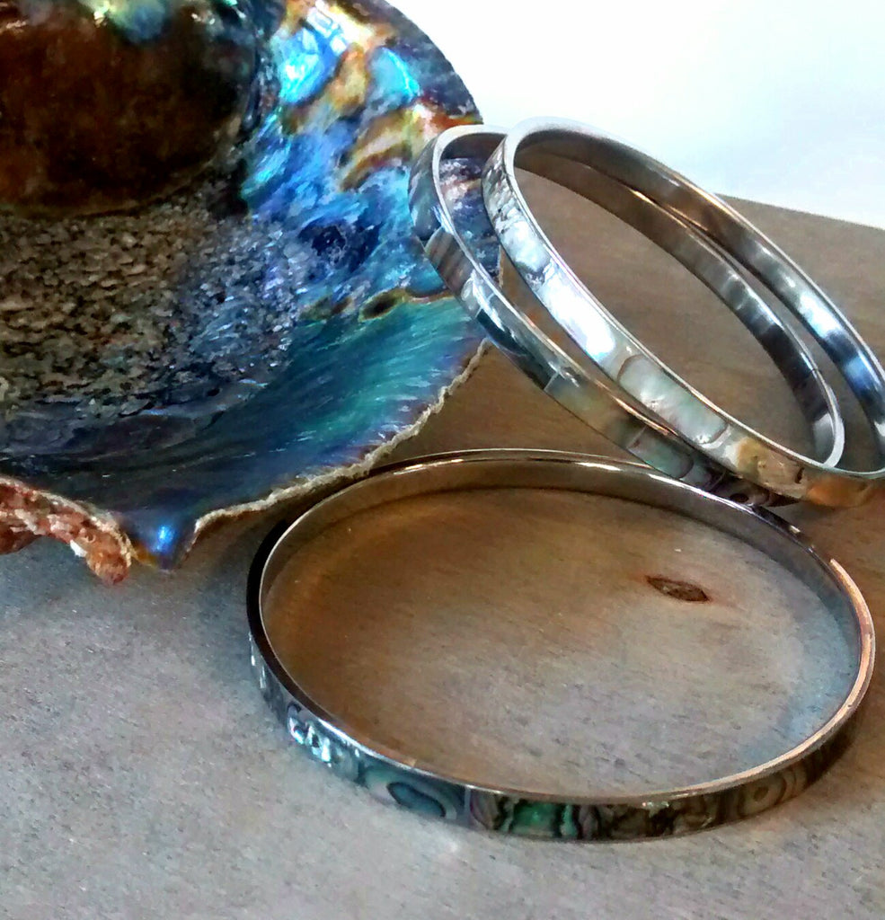 Shell Bangle Bracelet