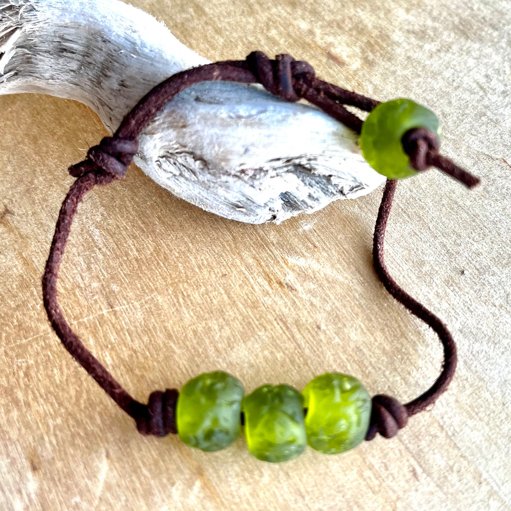 Tres Seaglass Pleather Bracelet