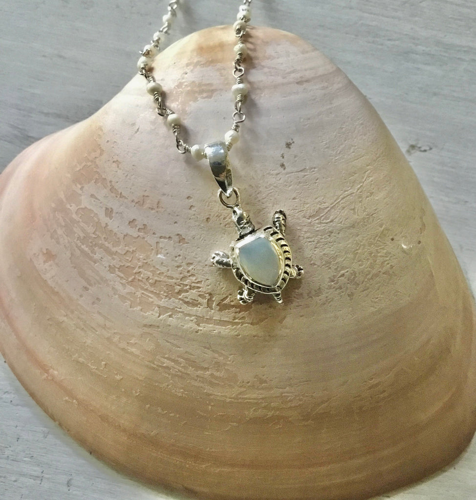 MOP Turtle Pearl Chain Necklace