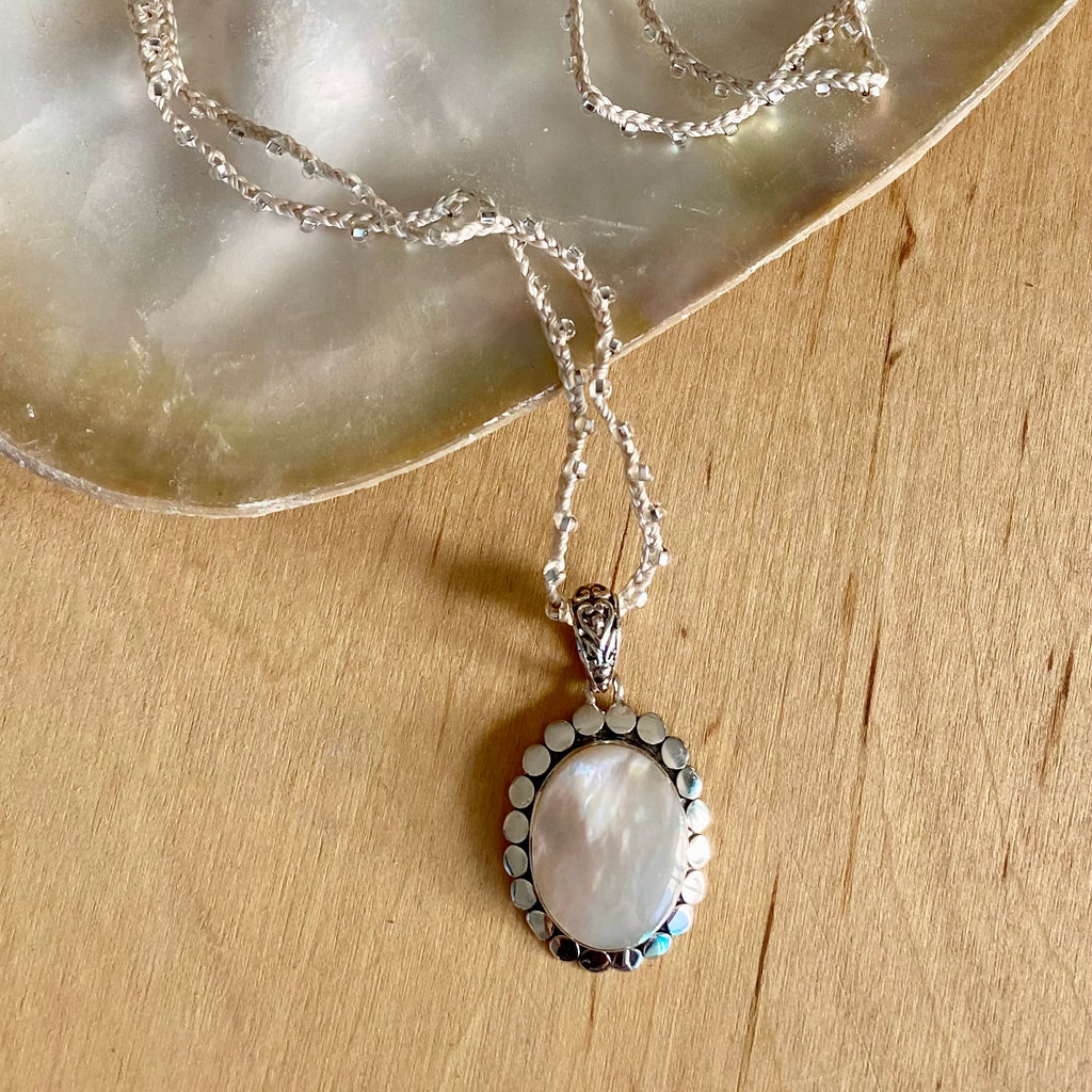 MOP Peti Point Necklace
