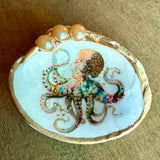 Clam Decoupage Magnet