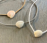 Ribbed Clamshell Macrame Anklet