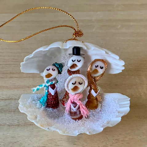 Clamshell Carolers Ornament