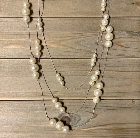 Floating Faux Pearl Necklace