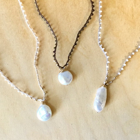 Pearl Pendant Beaded Necklace