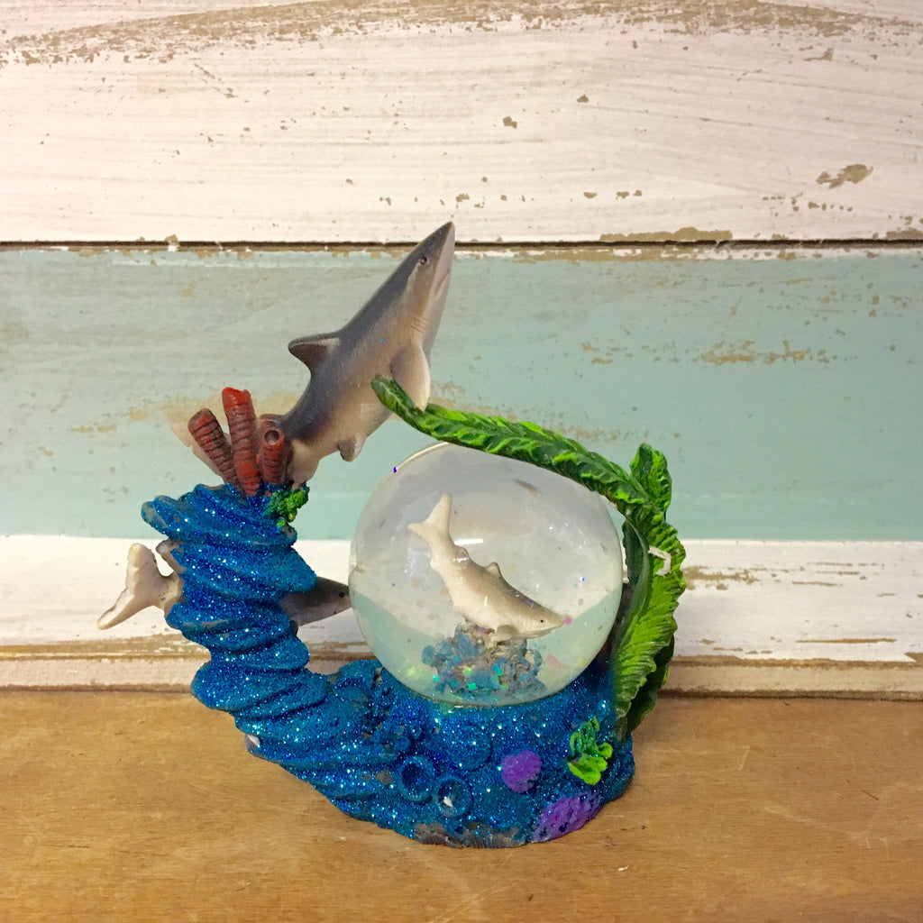 Shark Dream Snow Globe – Sea Things Ventura