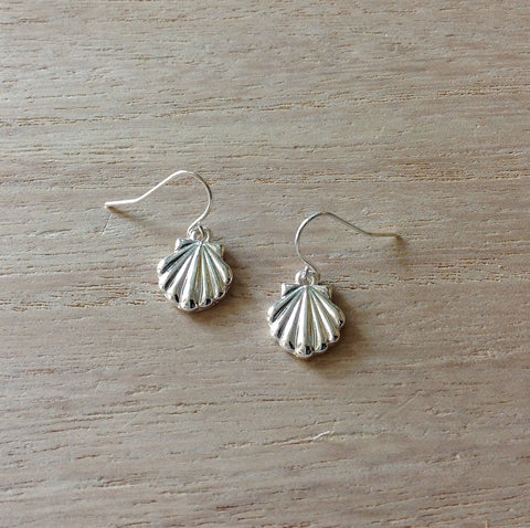 Hanging Clam Shell Earrings