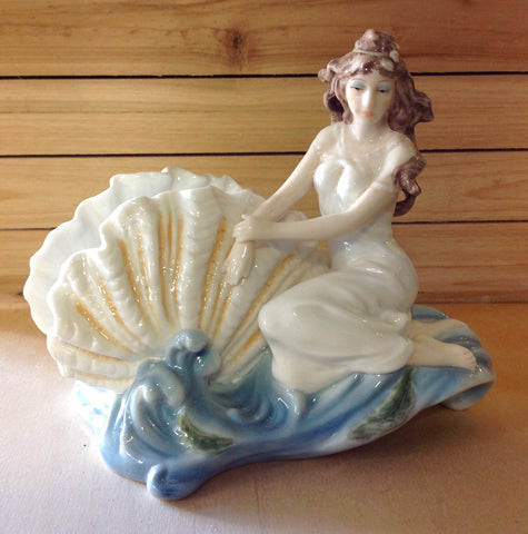 Sea Shell Beauty Napkin Holder