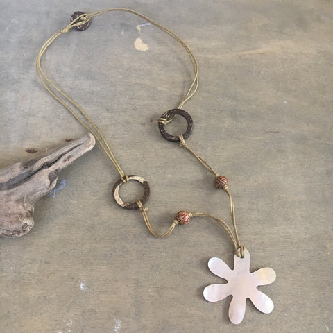 Shell Flower Necklace