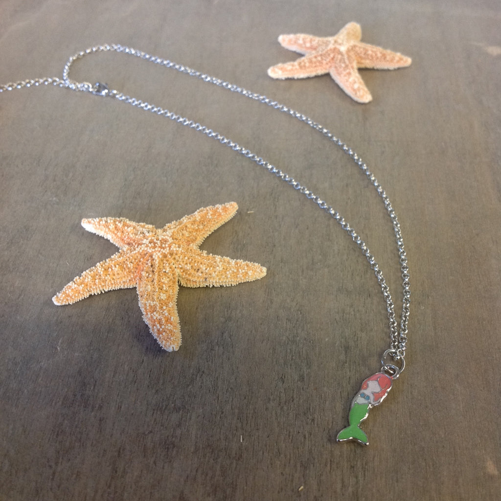 Little mermaid 2025 seashell necklace
