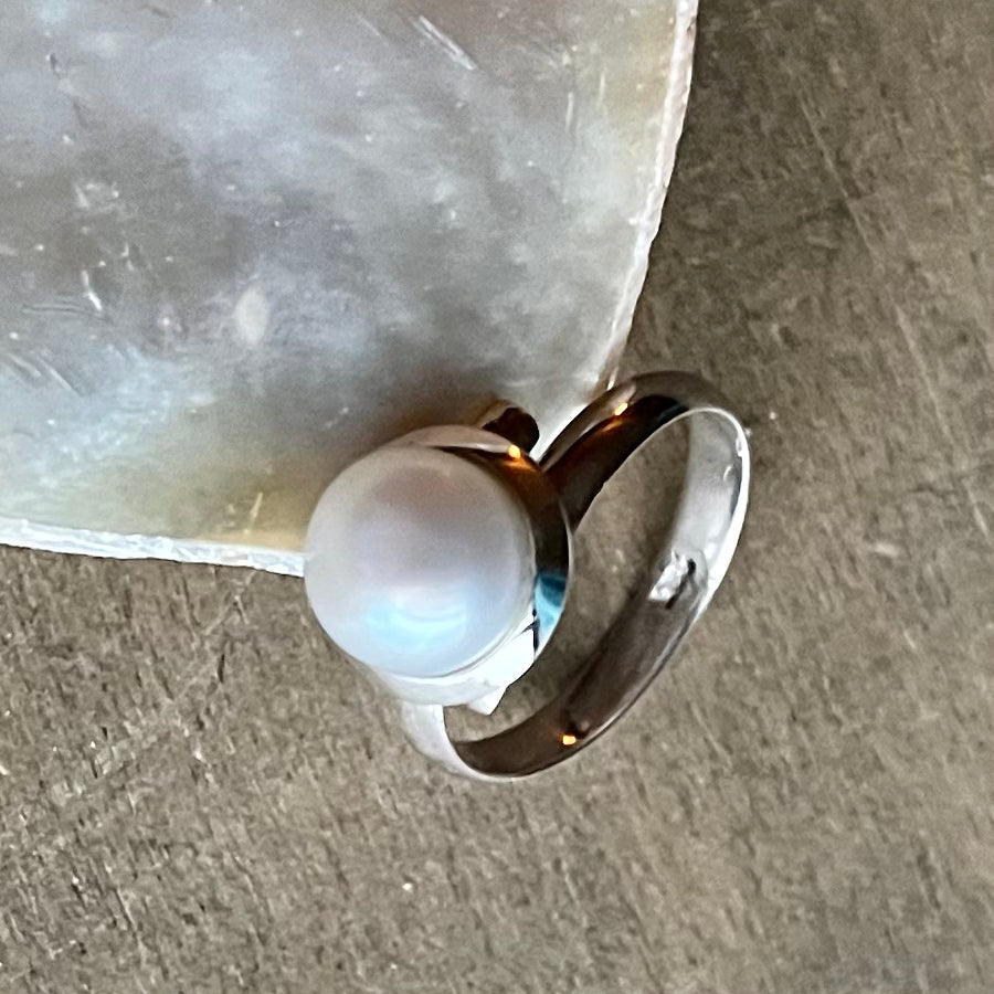 Adjustable Pearl Ring