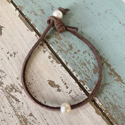 Pearl Button Leather Bracelet