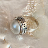 Peti Point Pearl Ring